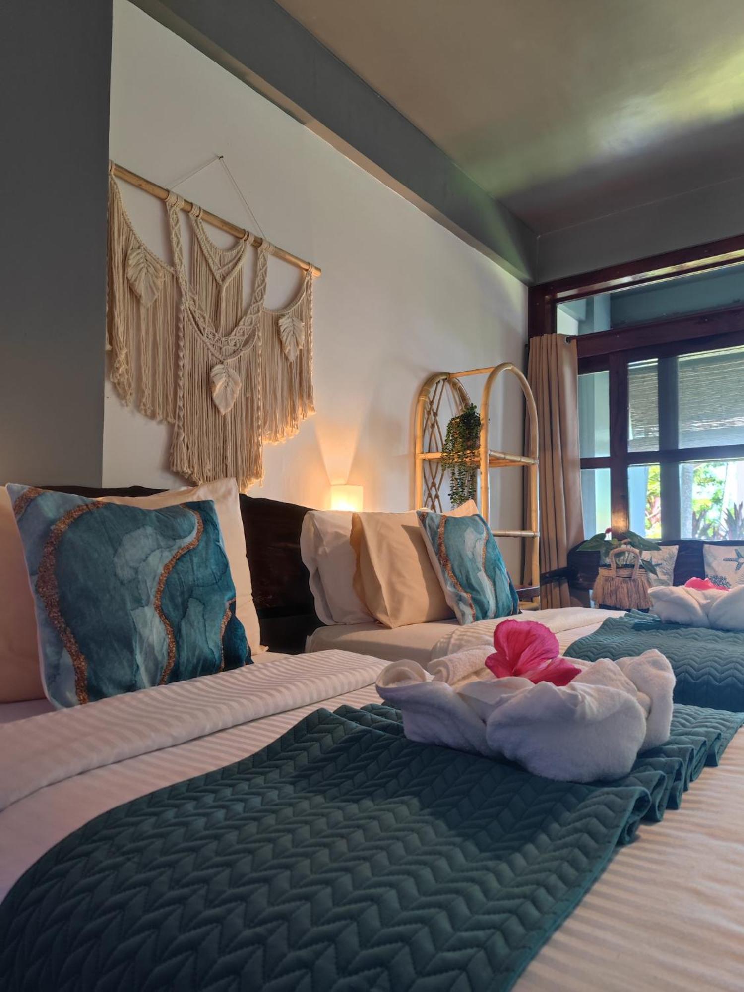Daluyong Beach Resort جنرال لونا المظهر الخارجي الصورة