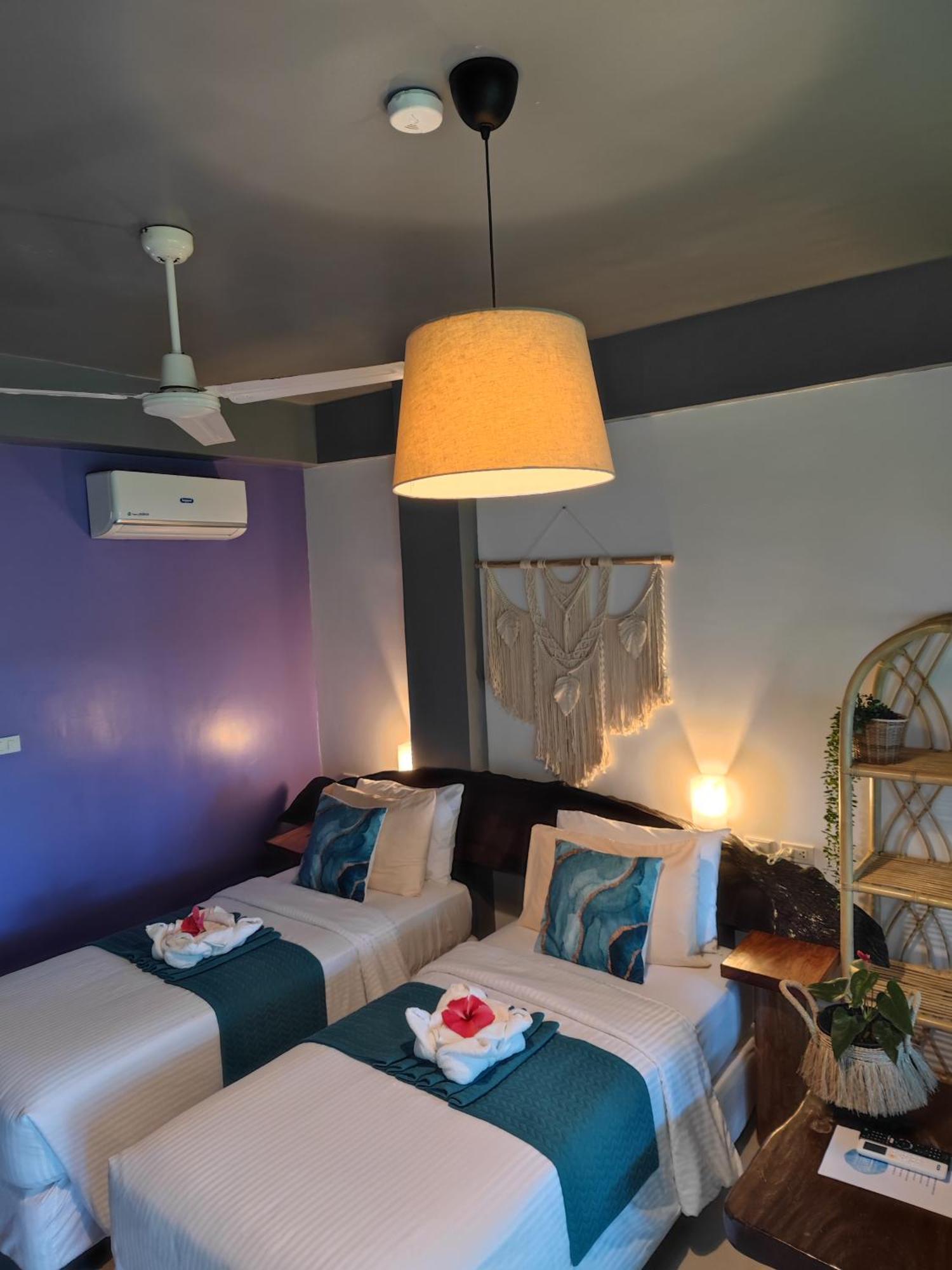 Daluyong Beach Resort جنرال لونا المظهر الخارجي الصورة