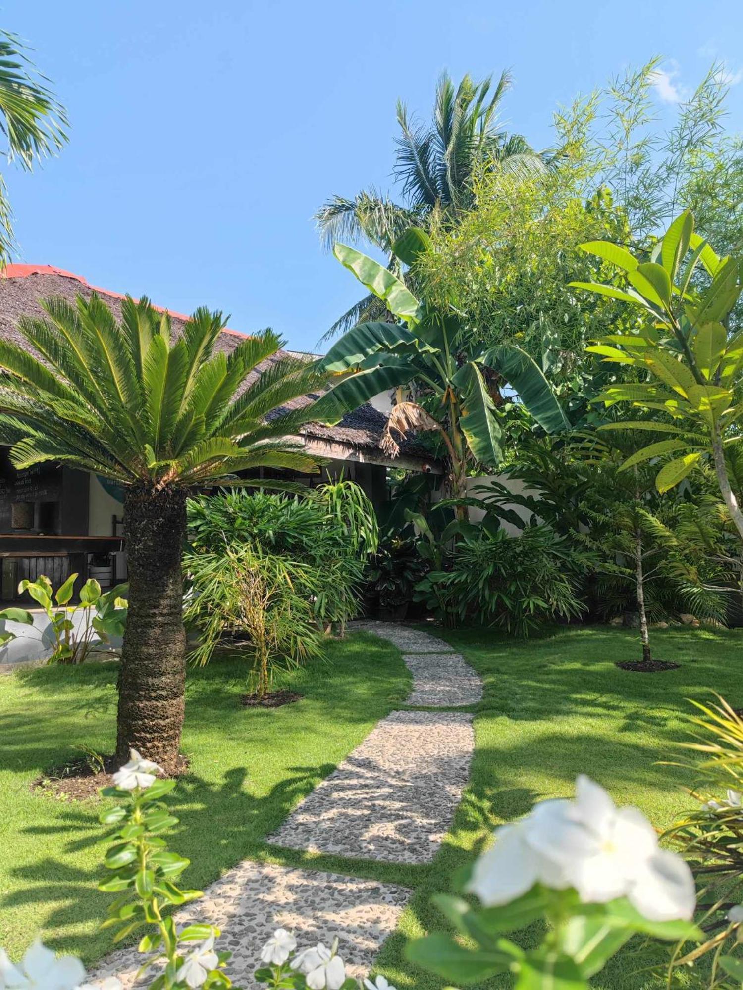 Daluyong Beach Resort جنرال لونا المظهر الخارجي الصورة