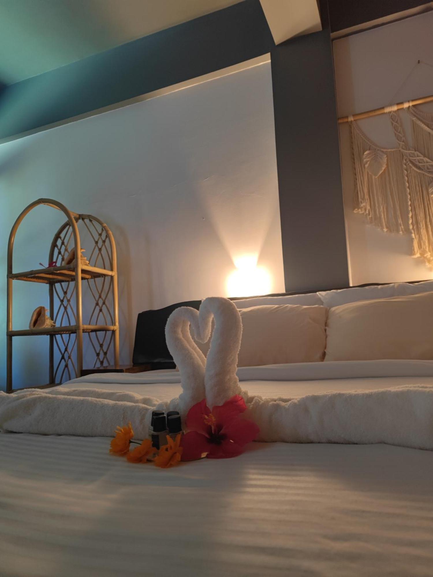 Daluyong Beach Resort جنرال لونا المظهر الخارجي الصورة