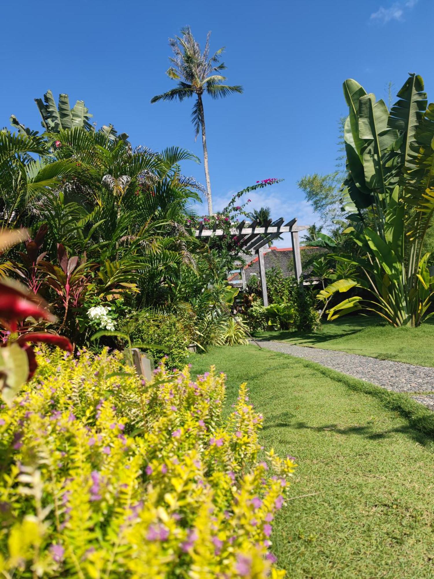 Daluyong Beach Resort جنرال لونا المظهر الخارجي الصورة