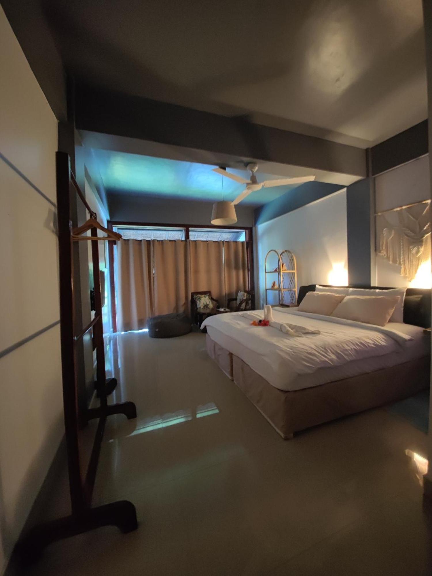 Daluyong Beach Resort جنرال لونا المظهر الخارجي الصورة